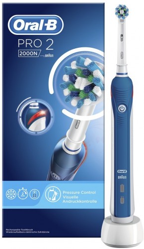 Электрическая зубная щетка Oral-B PRO 2 2000
