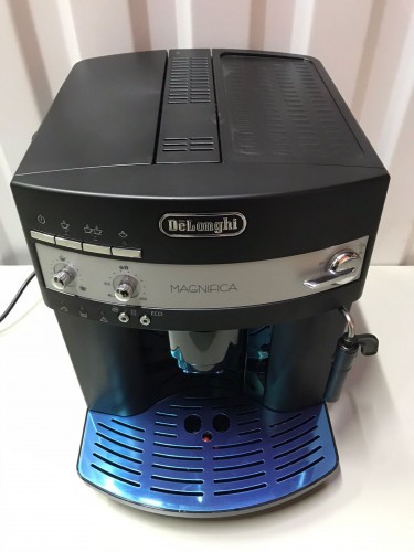 Кофемашина DeLonghi ESAM 3000.B (Как новый)