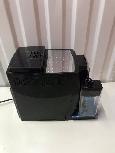 Кофемашина DeLonghi ECAM 23.460.B (Как новый)