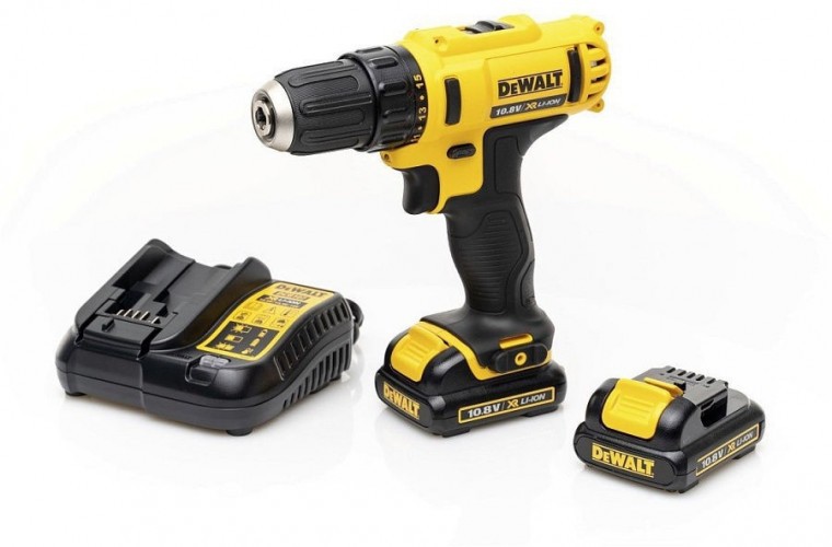 Аккумуляторная дрель-шуруповерт DeWALT DCD710C2
